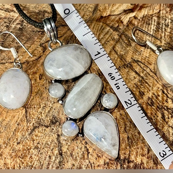 Rainbow Moonstone Pendant & Earrings Set - Picture 3 of 10